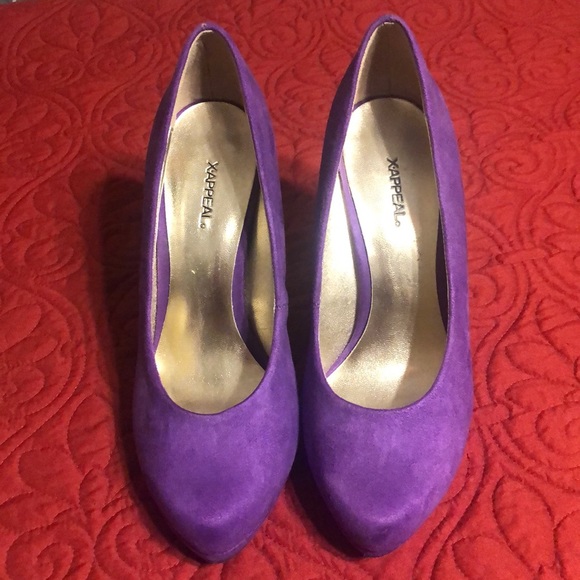 Woman’s heels - Picture 6 of 7